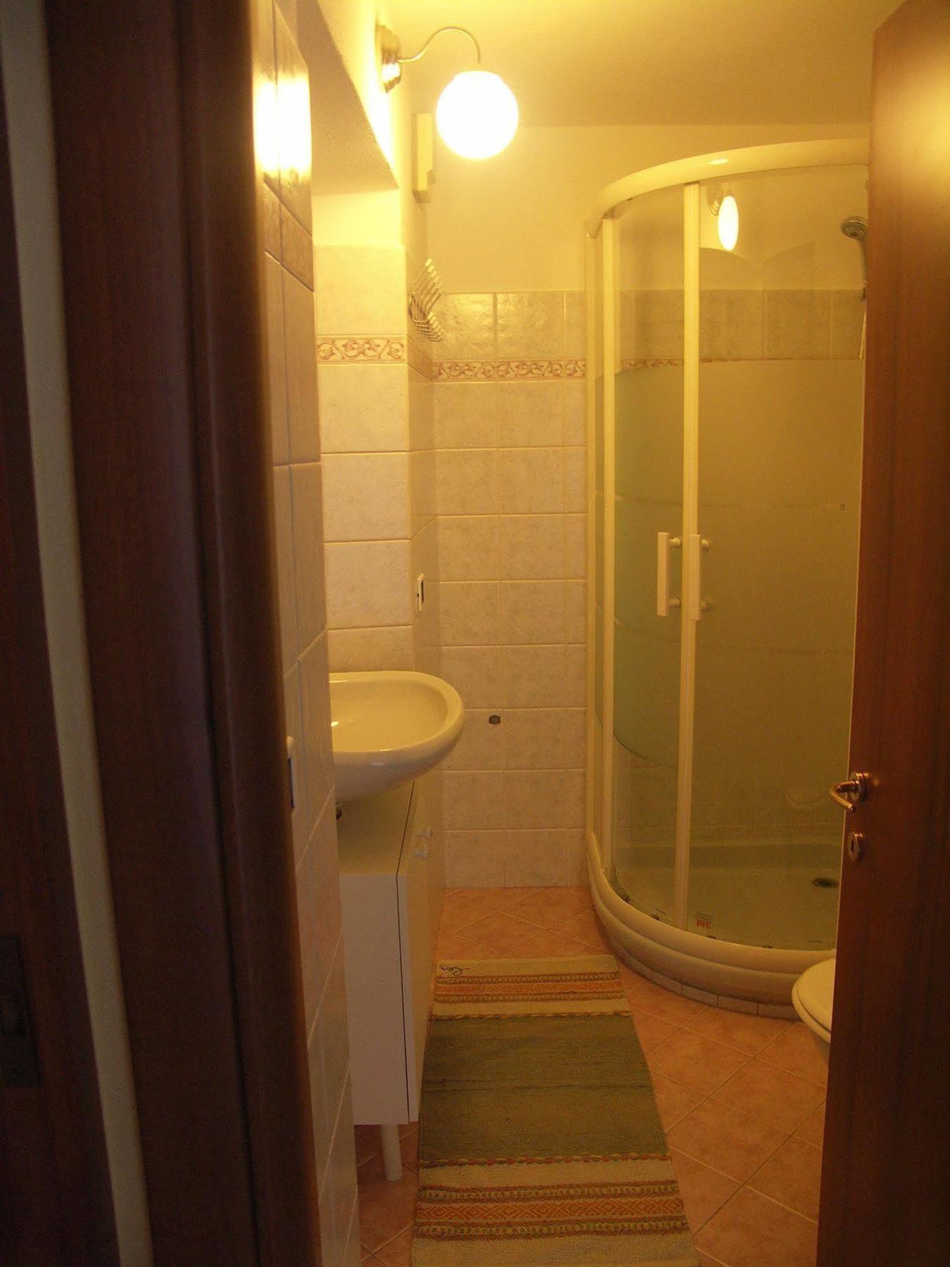 La Casa Del Borgo Bed & Breakfast Brissago-Valtravaglia Exterior photo